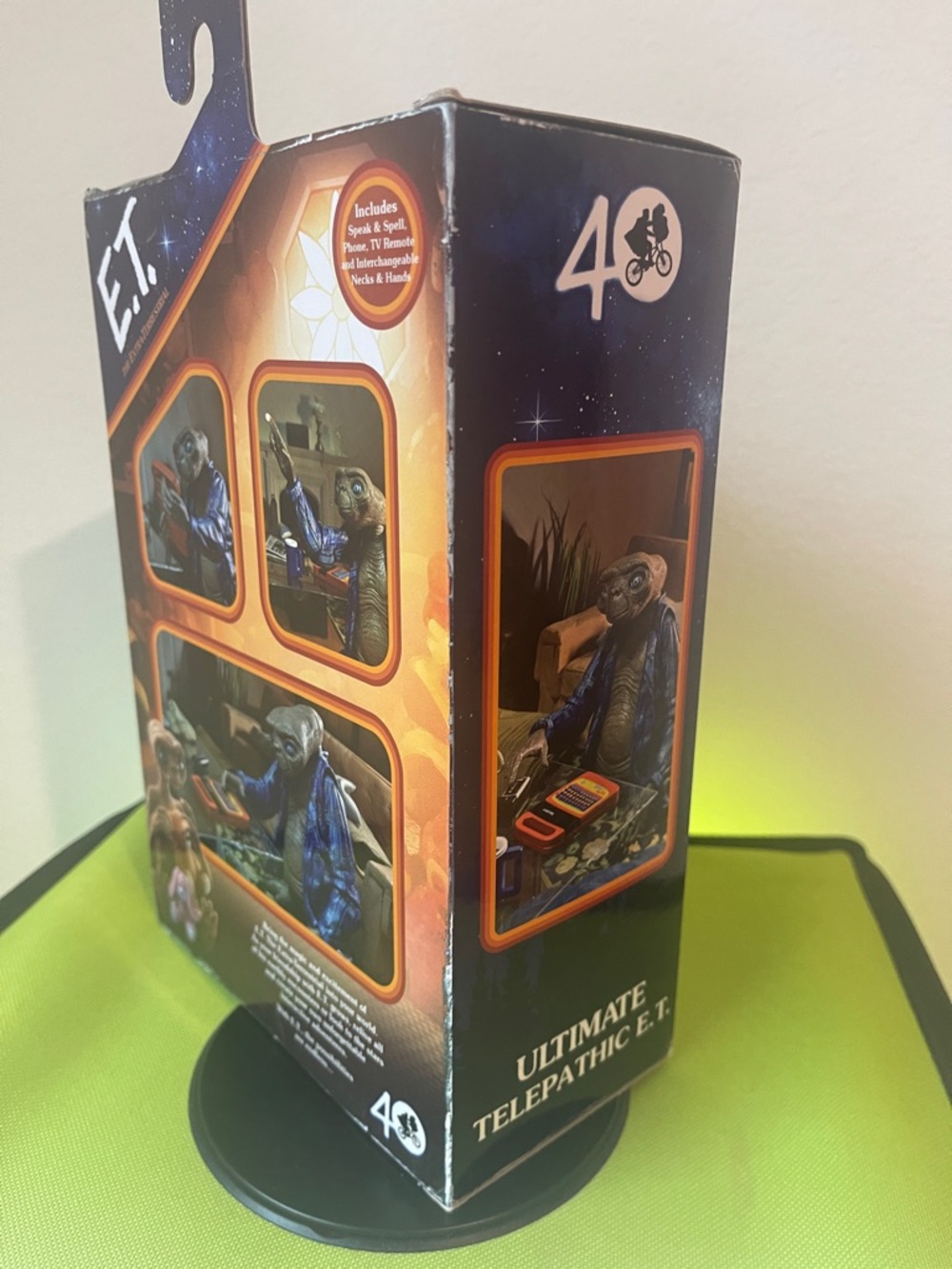 E.T. Ultimate Telepathic 40th Anniversary - Picture 5 of 14